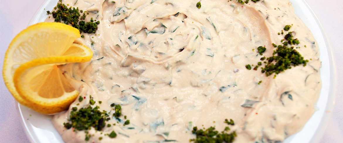 Enfes Bir Sos: Tarator 