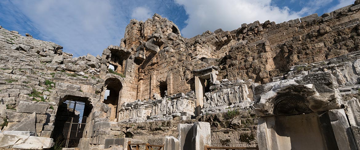 Roma Döneminin Gözde Şehri: Perge Antik Kenti