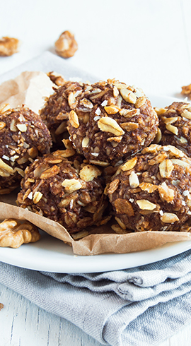 Recipe of Oat Balls with Date and Walnut