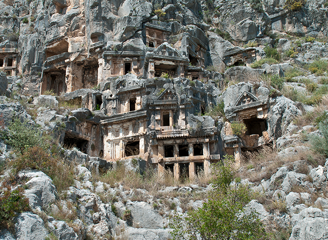 https://blog.baruthotels.com/assets/imgs/upload/5fb508f04780akaya-mezarlariyla-ilgi-ceken-telmessos-antik-kenti.jpg