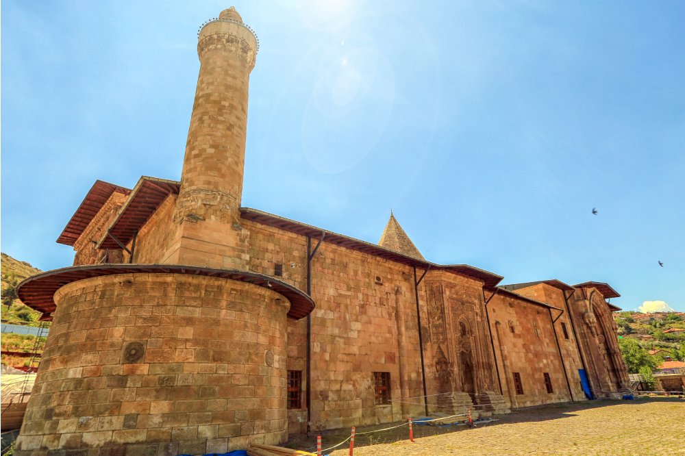 Divriği Ulu Camii ve Darüşşifası